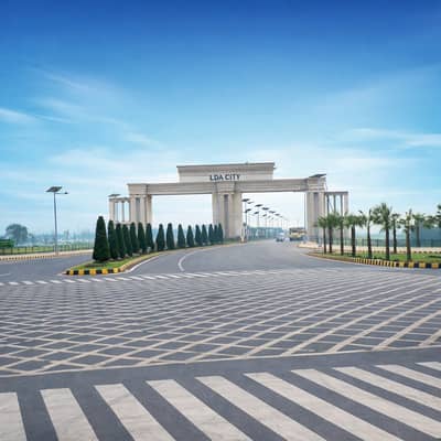5 Marla Plot for Sale in J Block, LDA City Lahore | 75 Ft Wide Road | Prime Location | Excellent Investment Opportunity