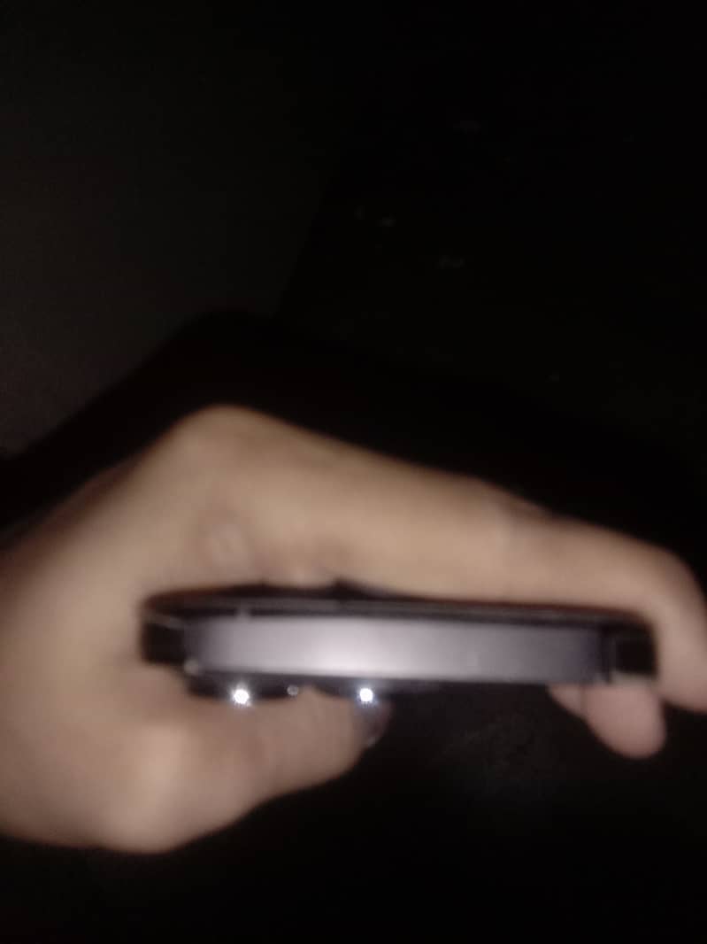 Apple iPhone 14 Pro 2