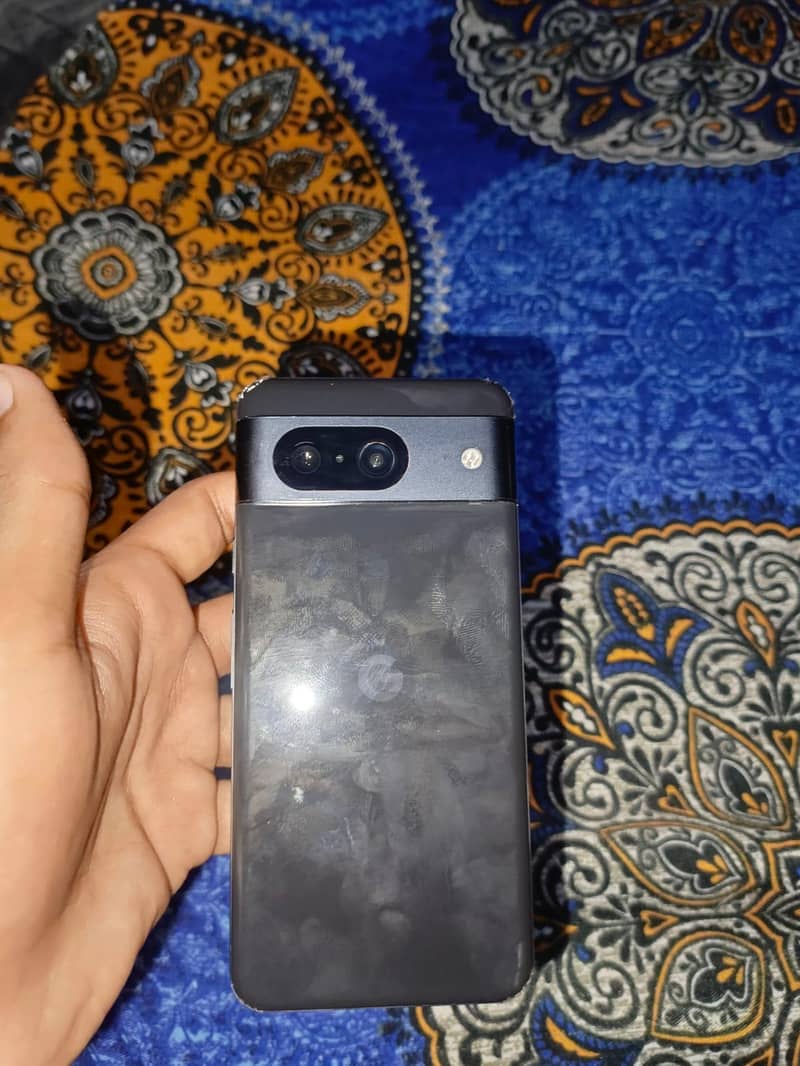 Google Pixel 8 1