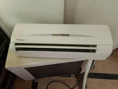 AC 1ton condition Good original