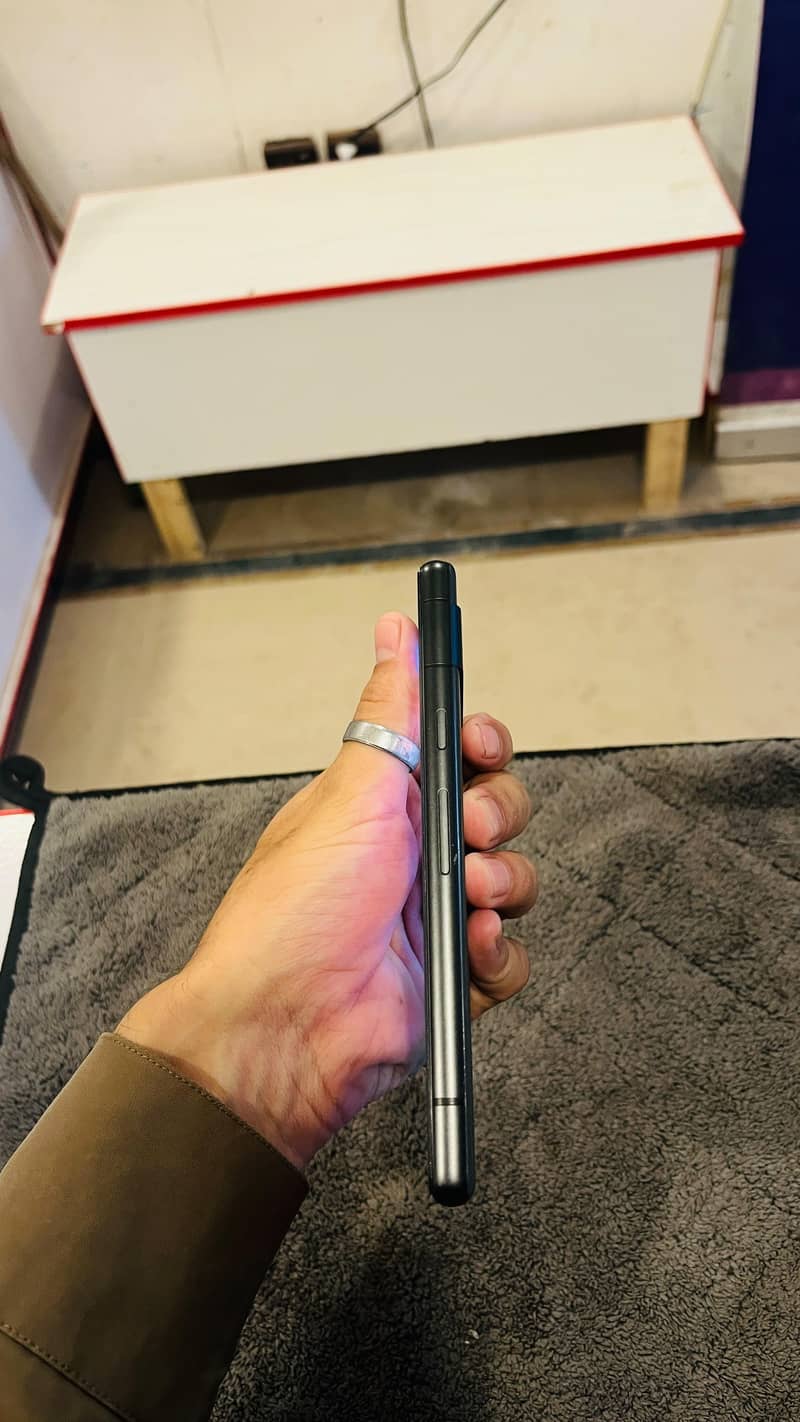 Google Pixel 7a 2