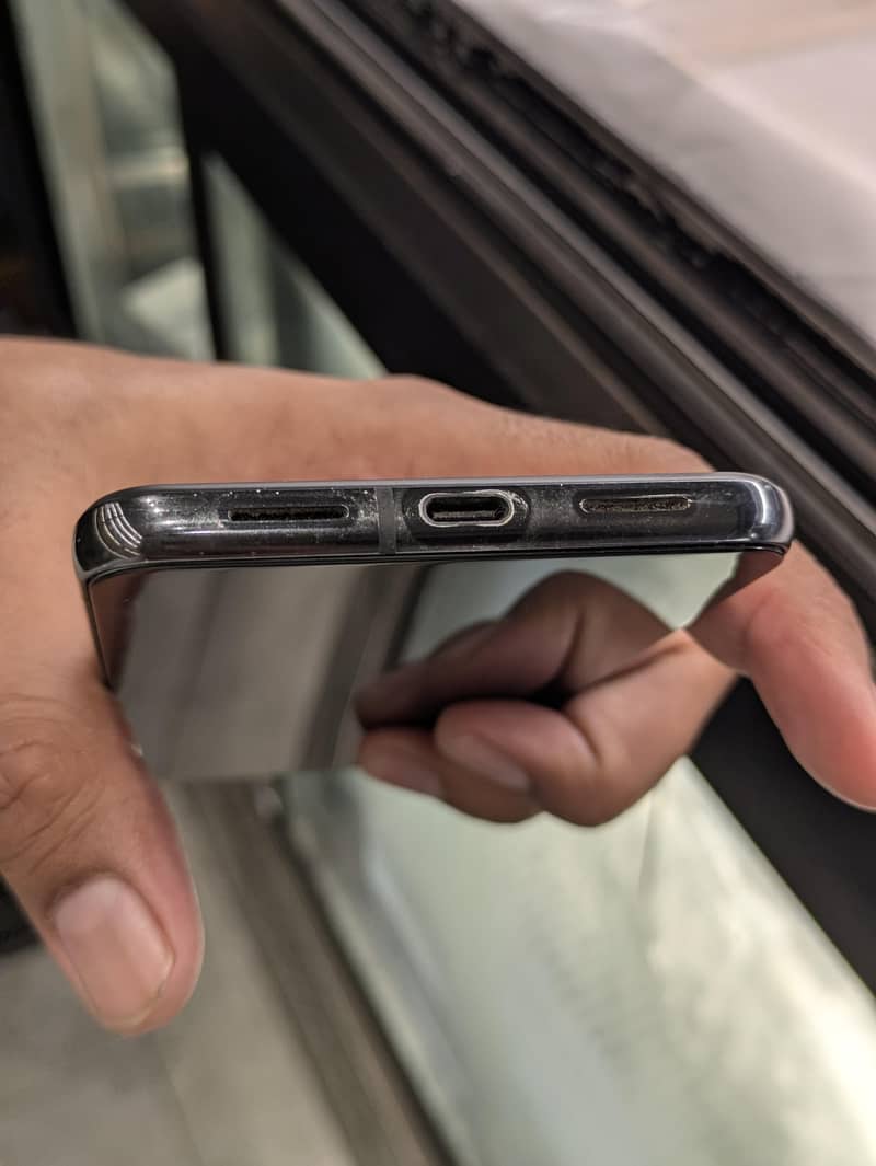 Google Pixel 8 Pro 0