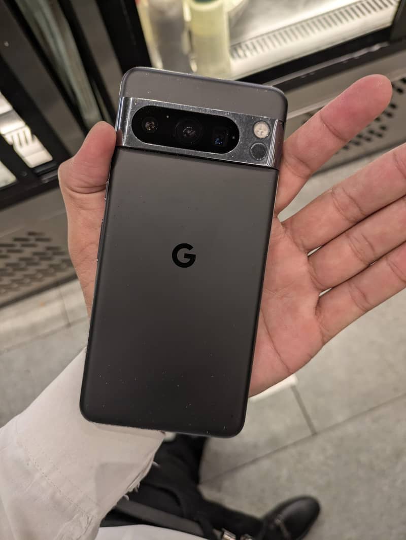 Google Pixel 8 Pro 6