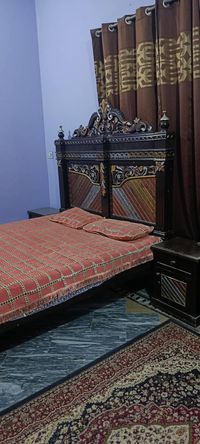 Heavy duty solid wood bed set 0