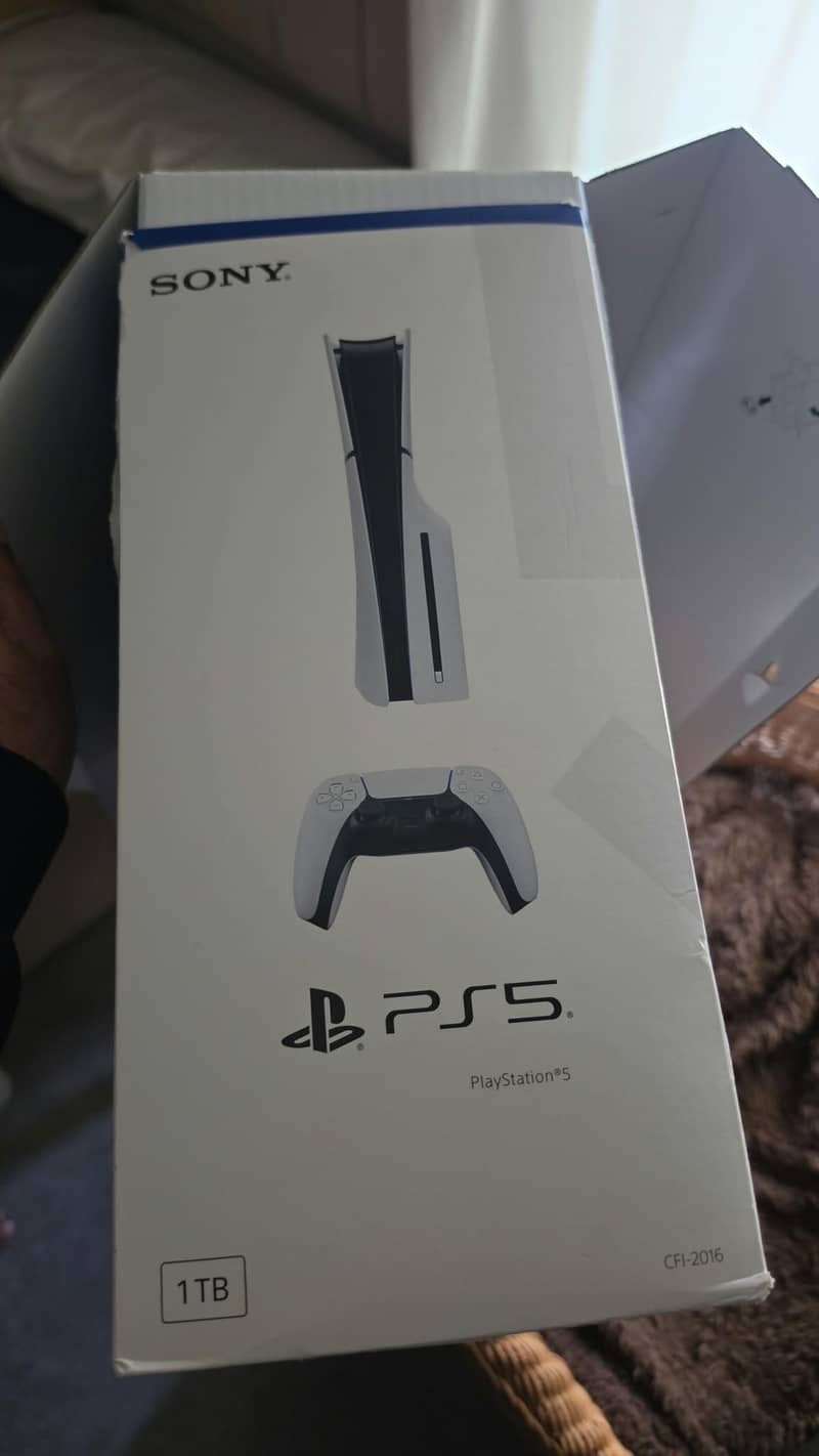 PS5 UK model 1
