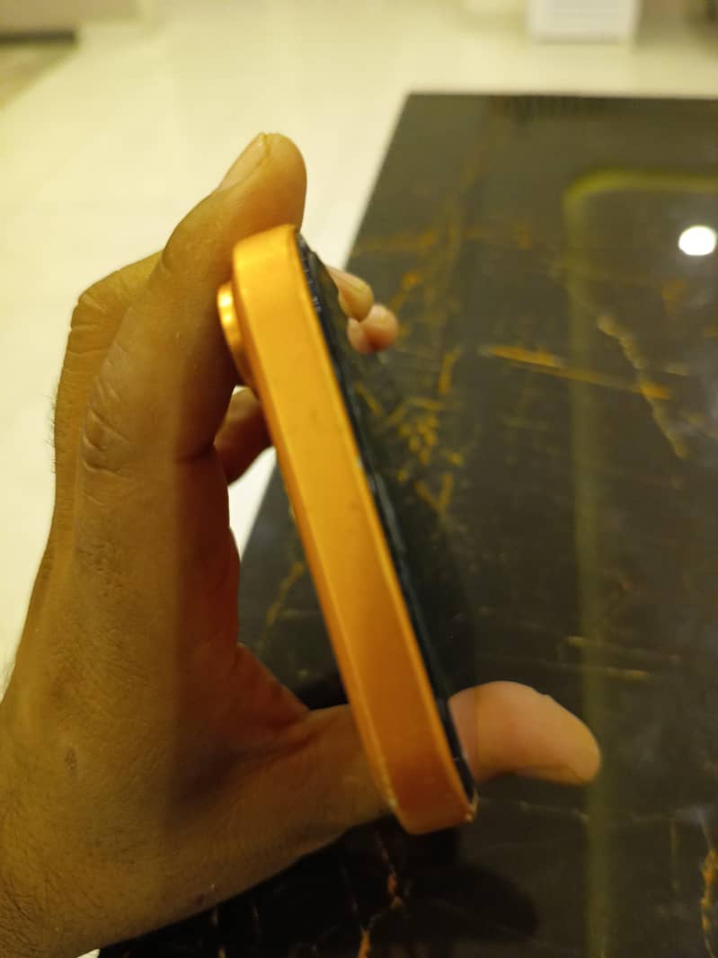Apple iPhone 11 5