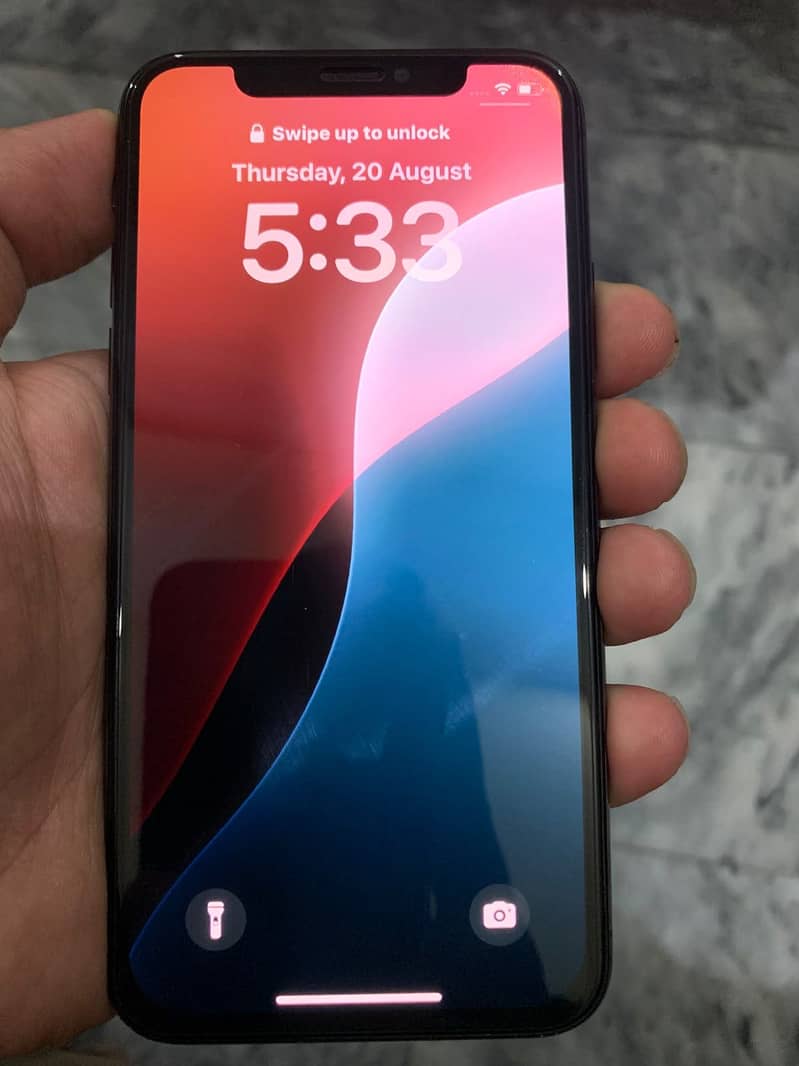 Apple iPhone XS 1