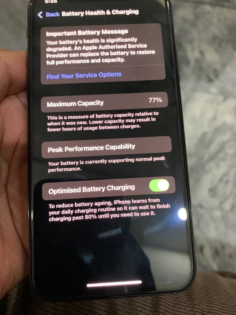 Apple iPhone XS 4
