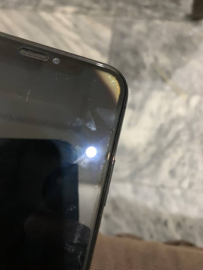 Apple iPhone XS 7