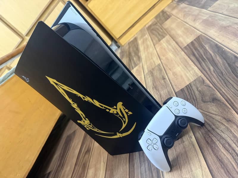 PS5 digital edition with extra controller 0