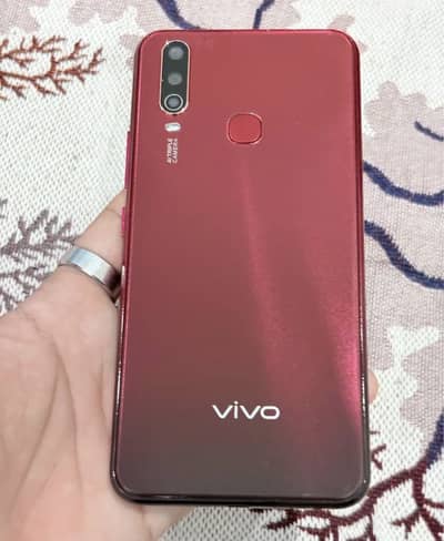 Vivo y17 8/256GB Condition10/10 03135733102
