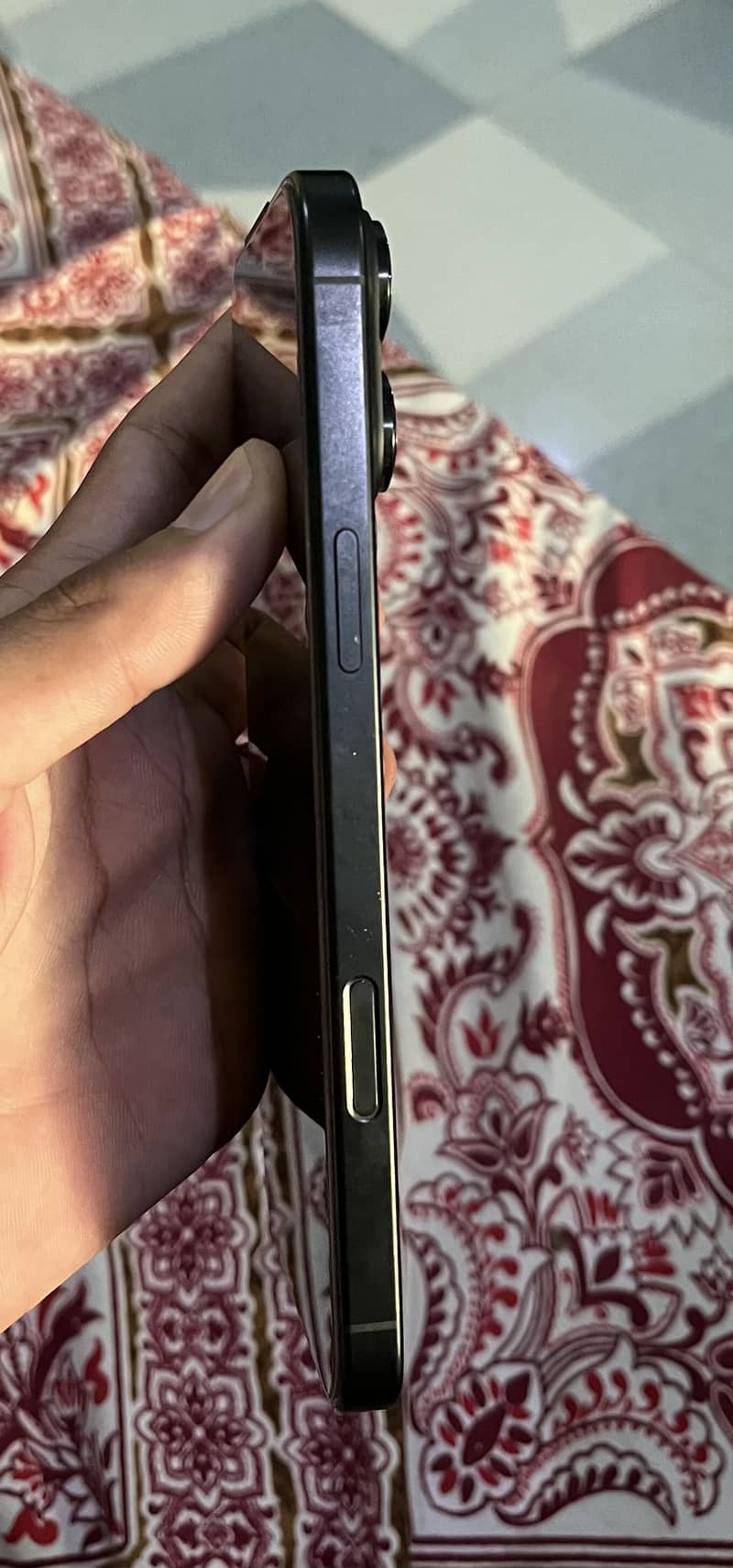 Apple iPhone 16 Pro Max 2