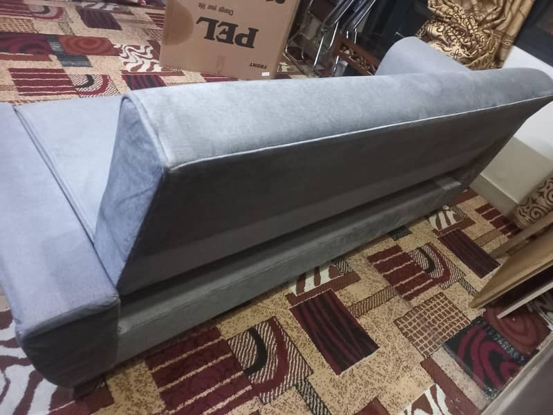 sofa cum bed & dressing table 2