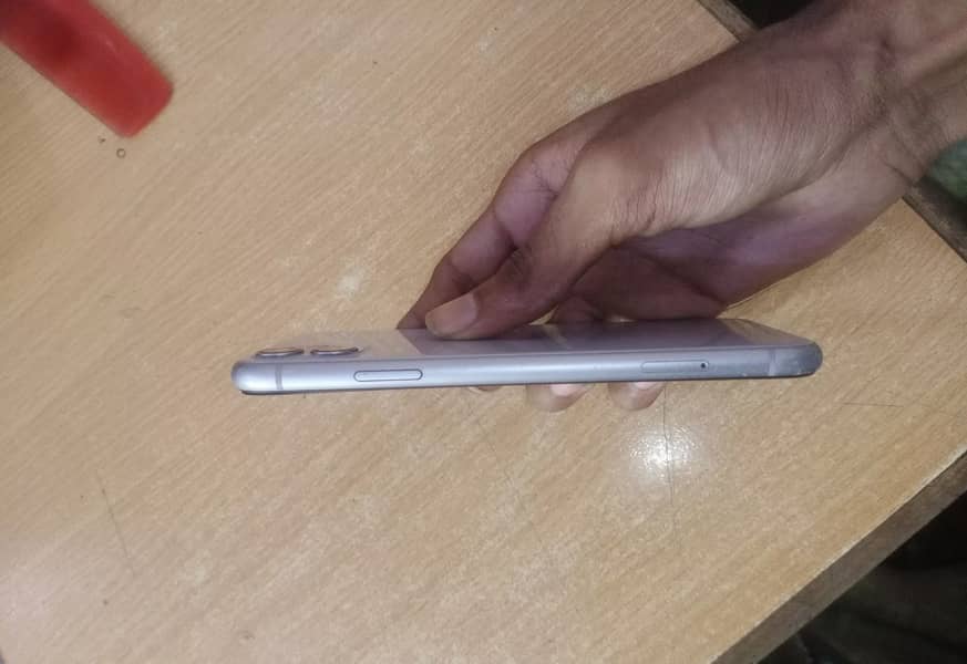 Apple iPhone 11 1