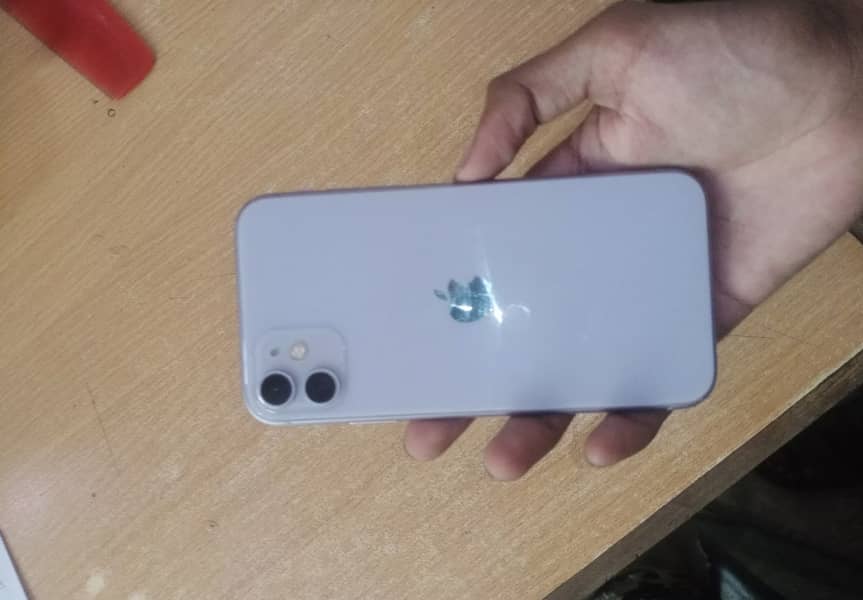 Apple iPhone 11 0