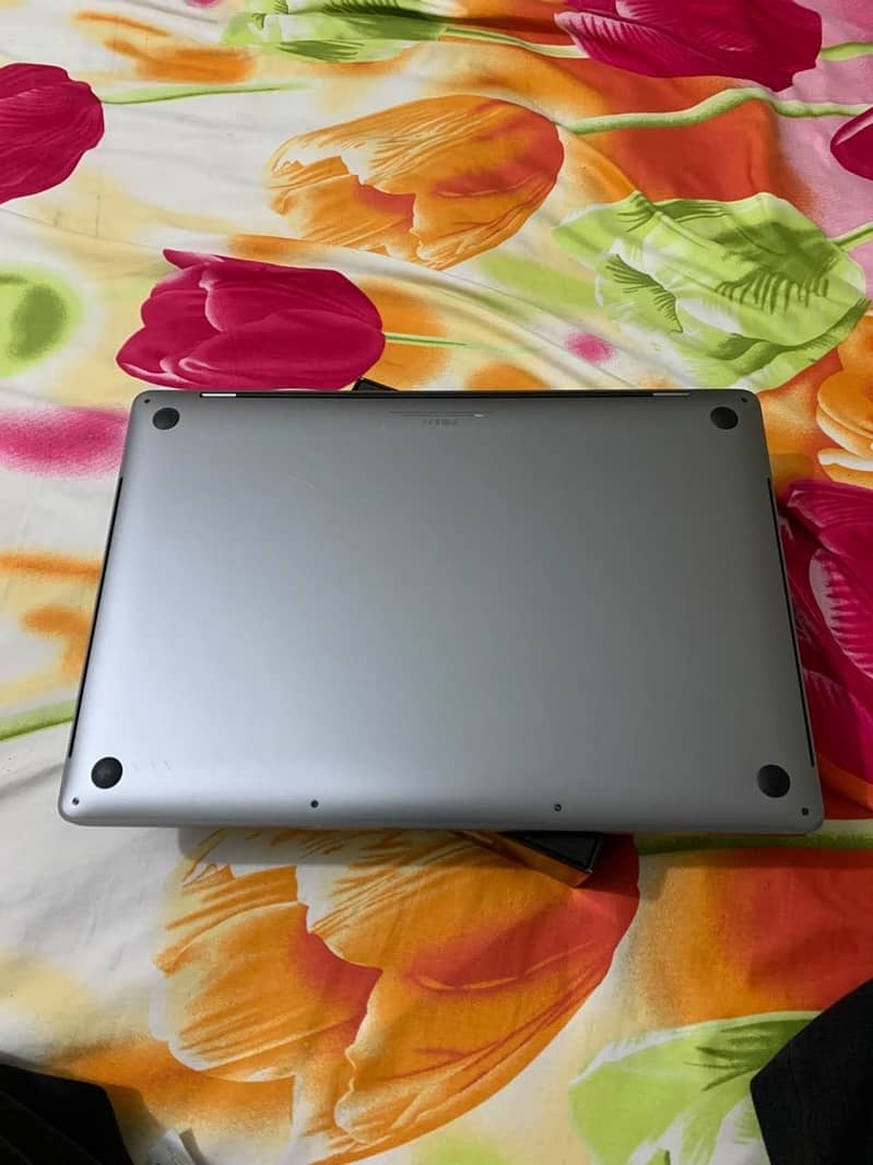 MacBook Pro 2