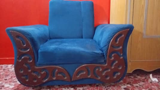 sofa set used . 3 seater + 2 seater + 1 seat