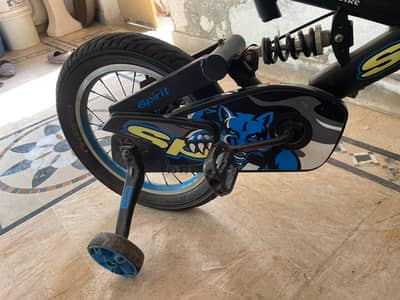 Bicycle for sale on urgent basis.