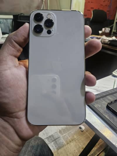 Apple iPhone 12 Pro