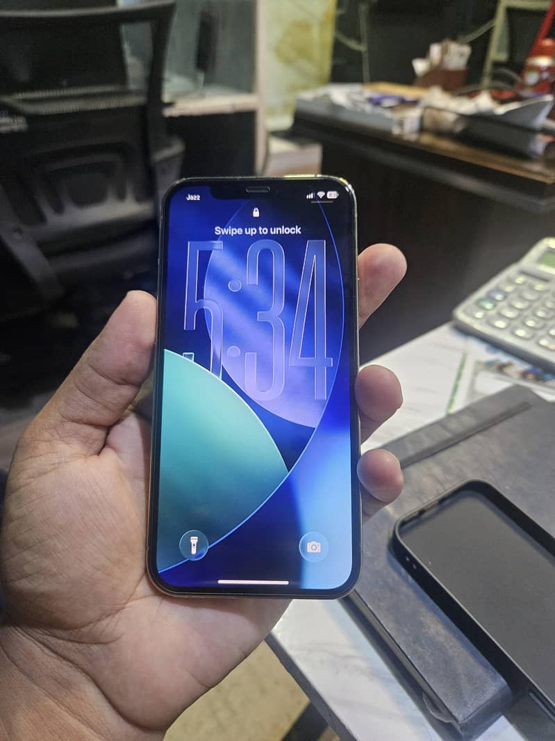 Apple iPhone 12 Pro 2