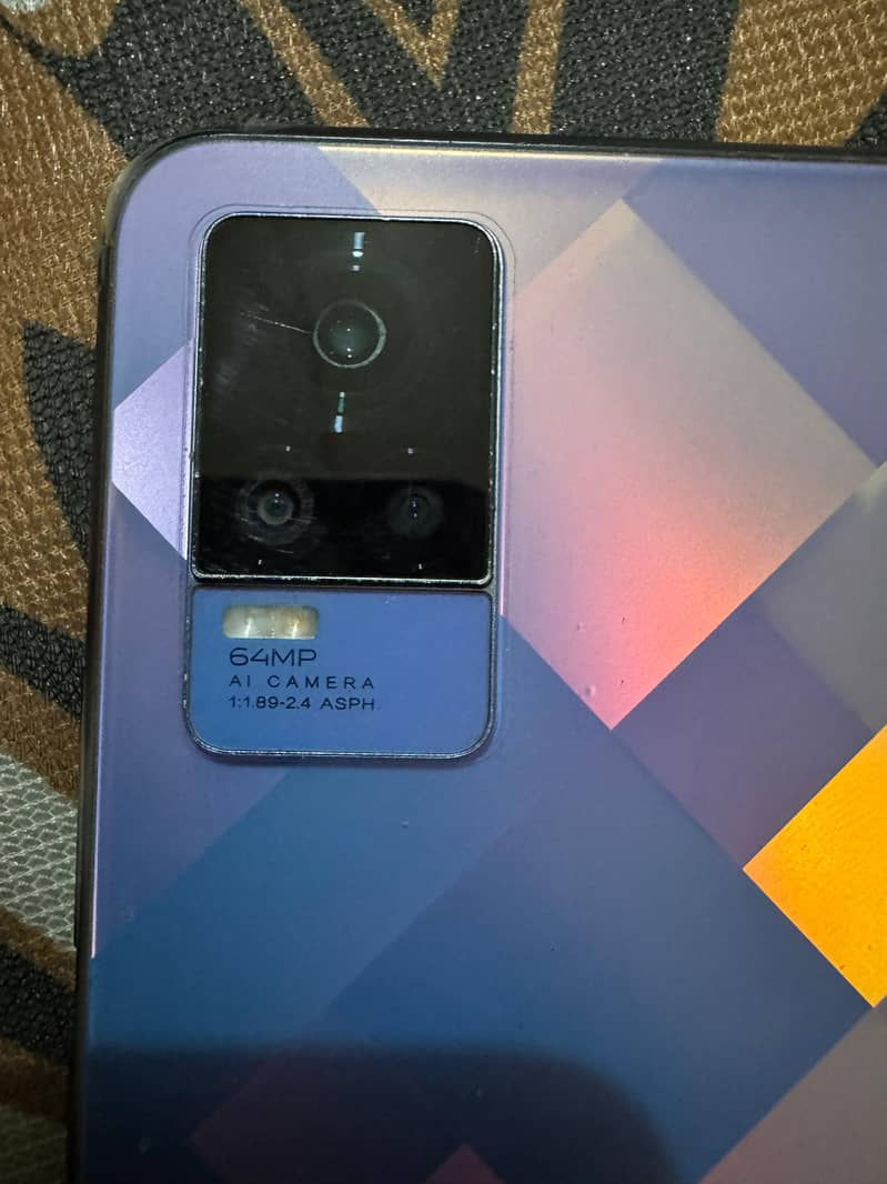 Vivo V21e 8