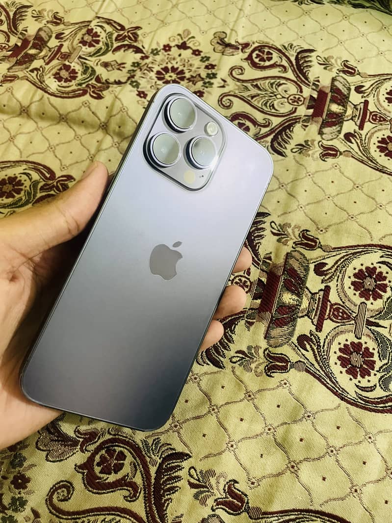 Apple iPhone 14 Pro Max 0