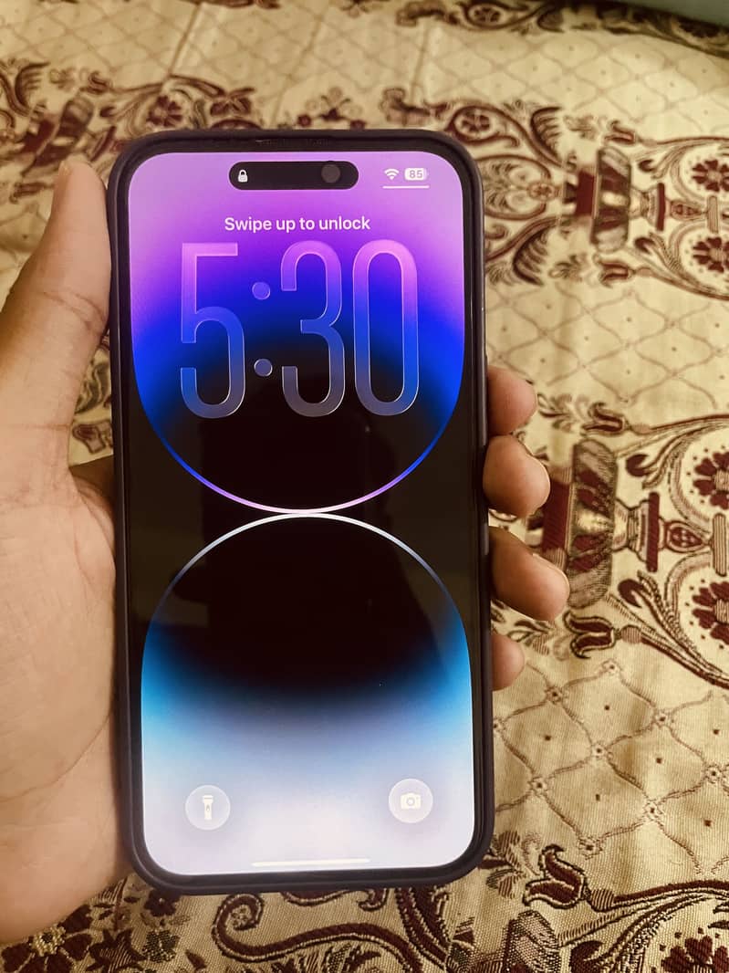 Apple iPhone 14 Pro Max 1
