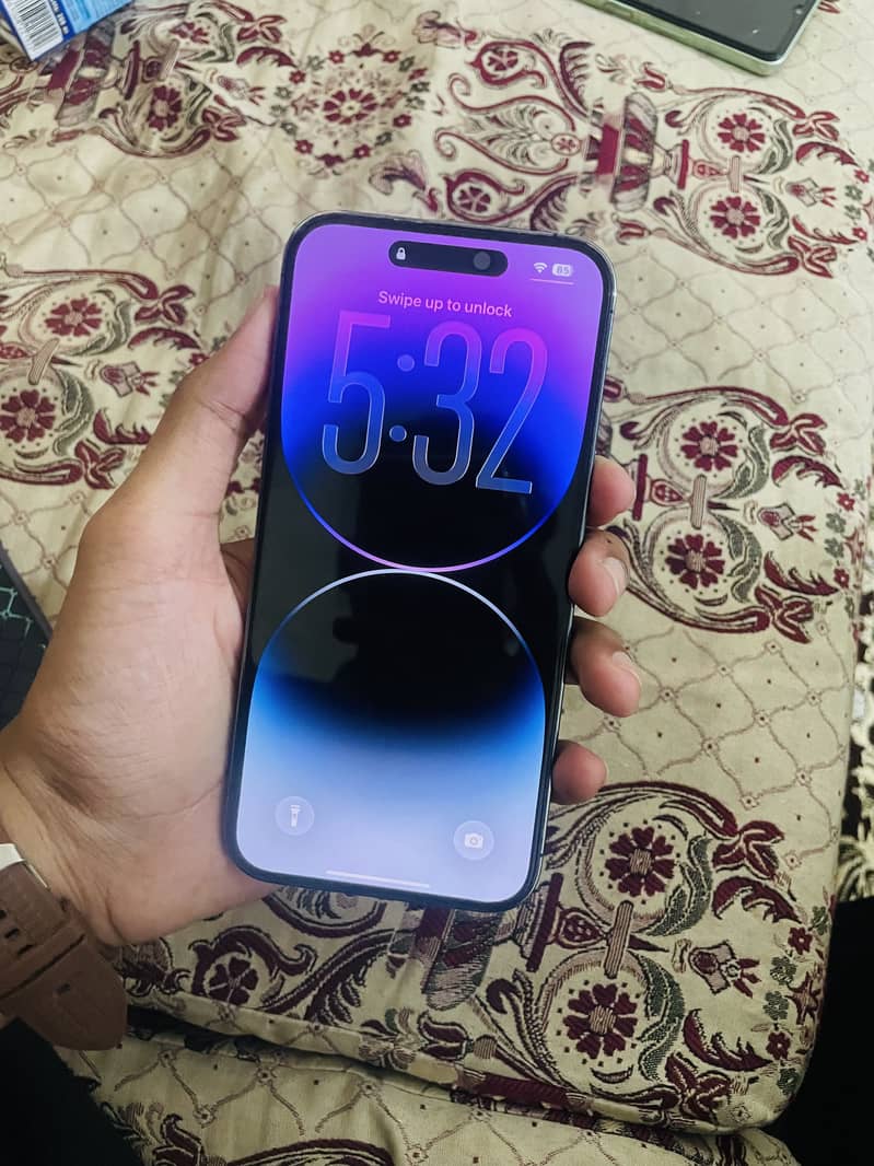 Apple iPhone 14 Pro Max 9