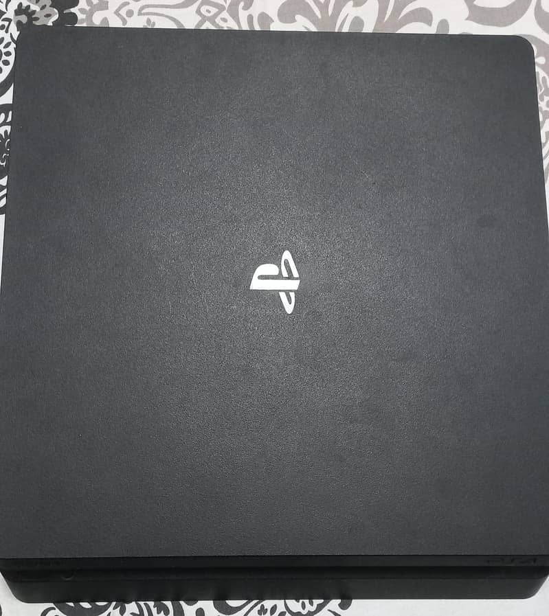 ps4 slim 0