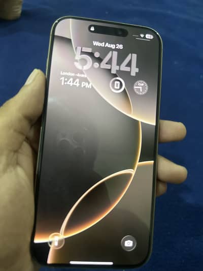 Apple iPhone 16 Pro Max