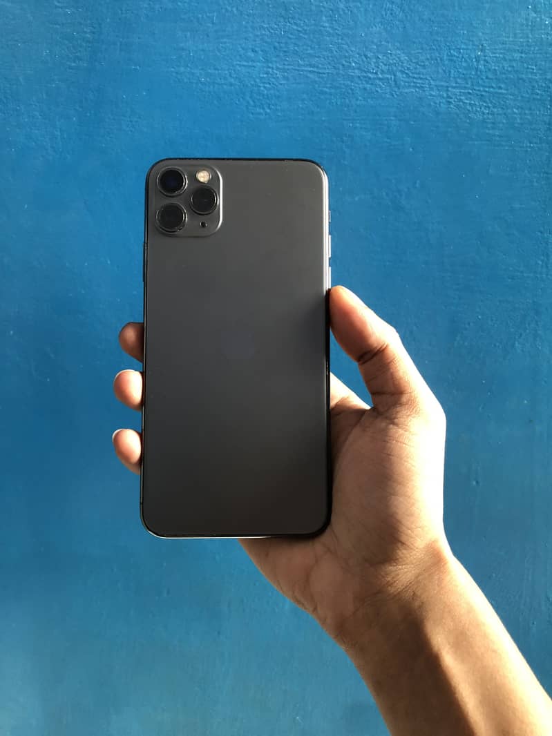 Apple iPhone 11 Pro Max 1