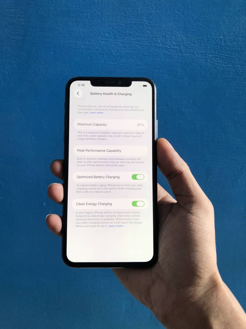 Apple iPhone 11 Pro Max 2