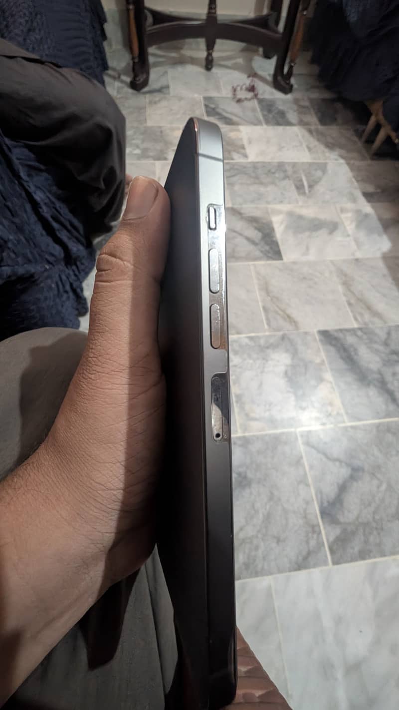 Apple iPhone 13 Pro Max 3