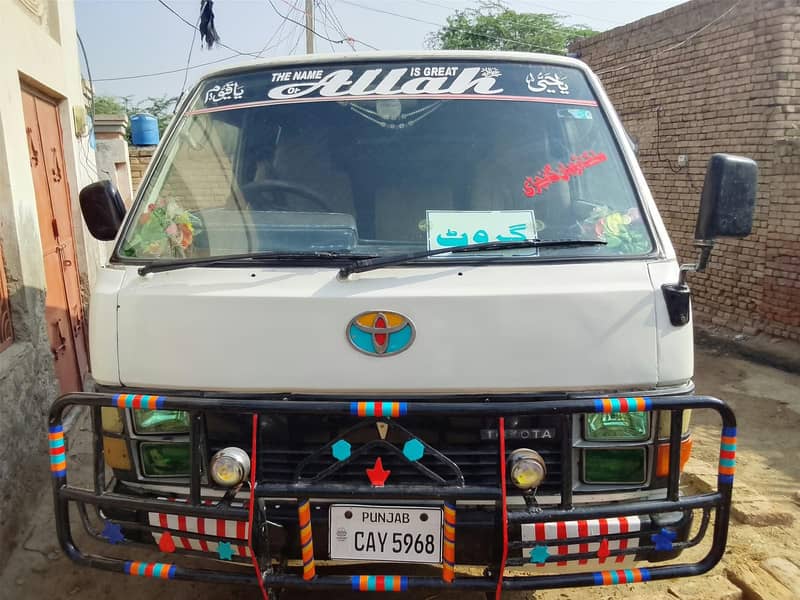 ٹیوٹا ہائی ایس 84 ماڈل 1