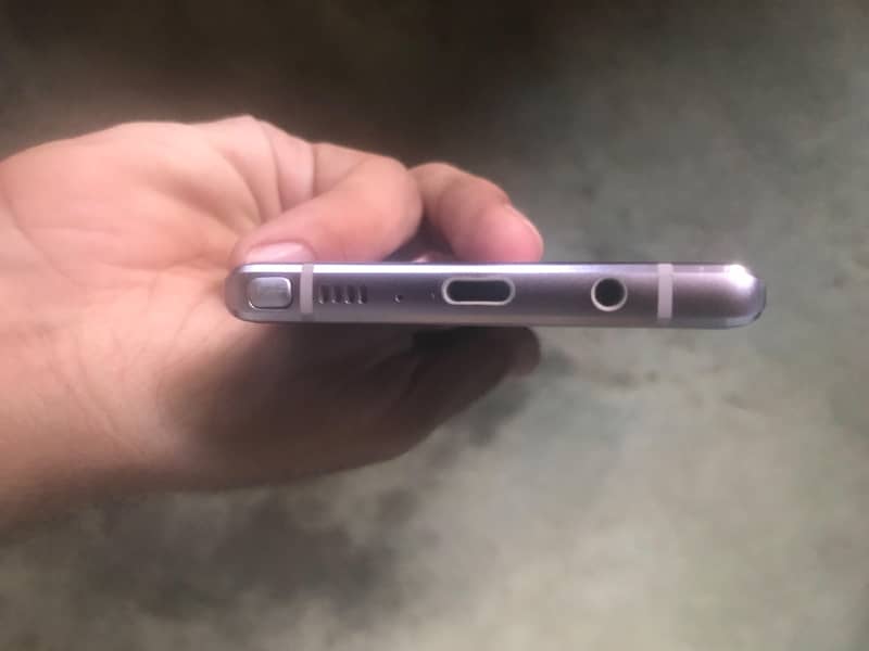 Samsung Mobile Note 9 1