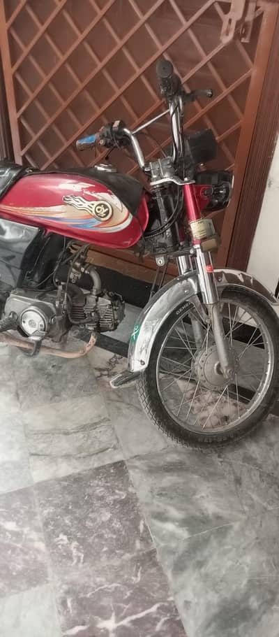 URGENT SALE FOR BIKE DHOOM CD 70