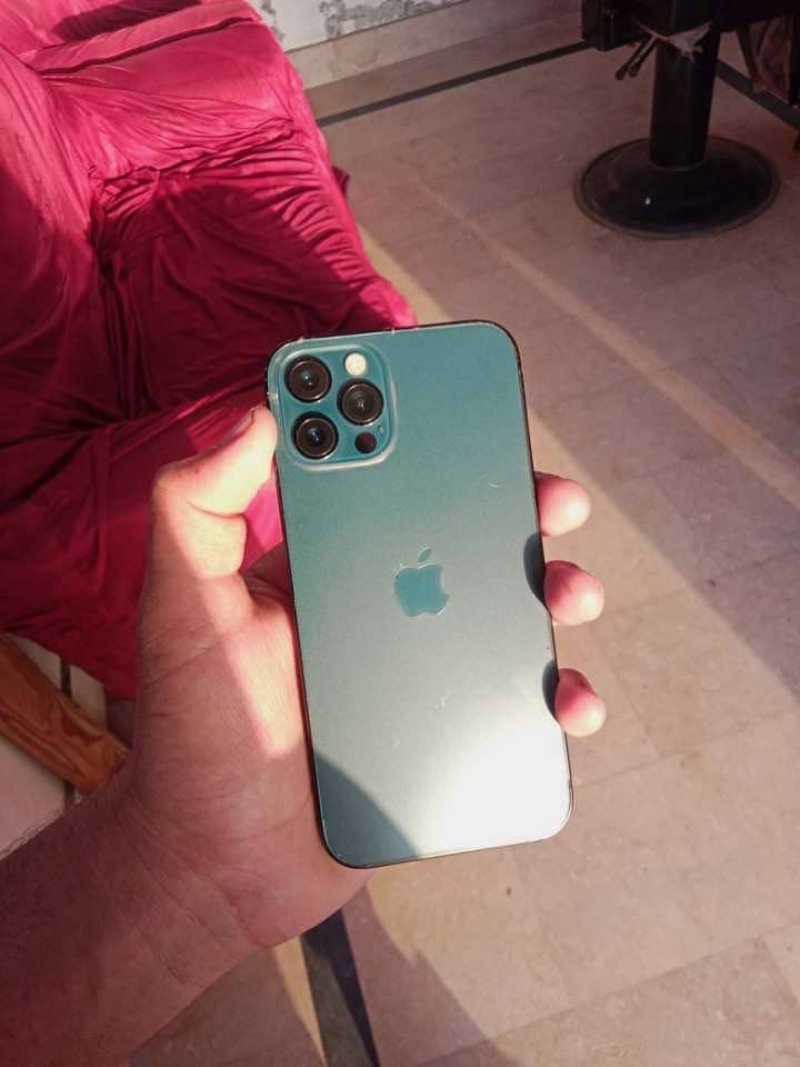 Apple iPhone 12 Pro 0