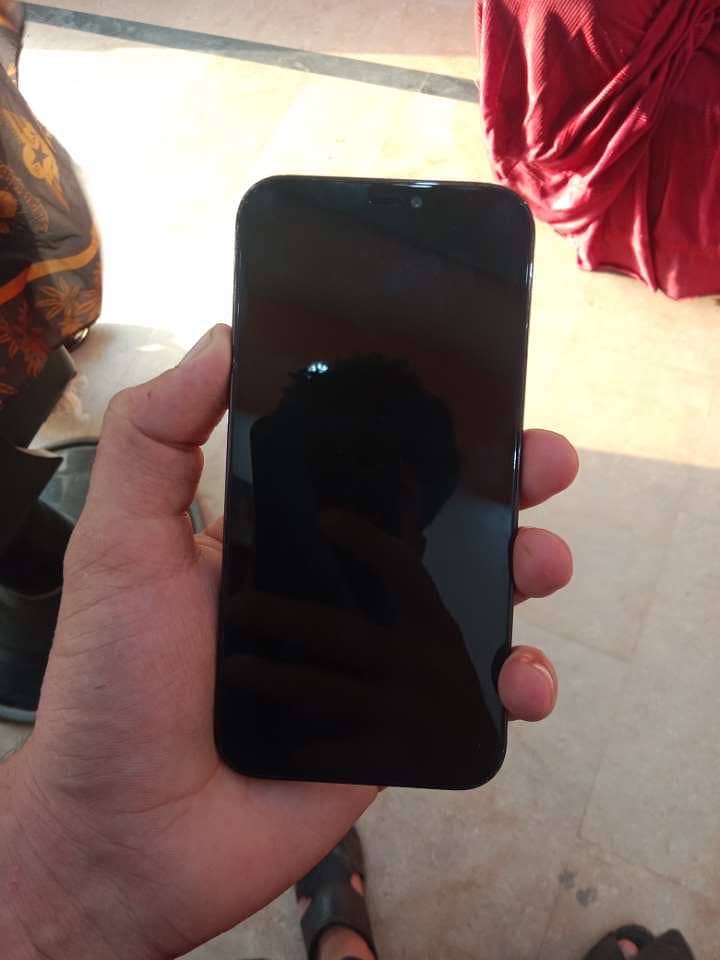 Apple iPhone 12 Pro 1