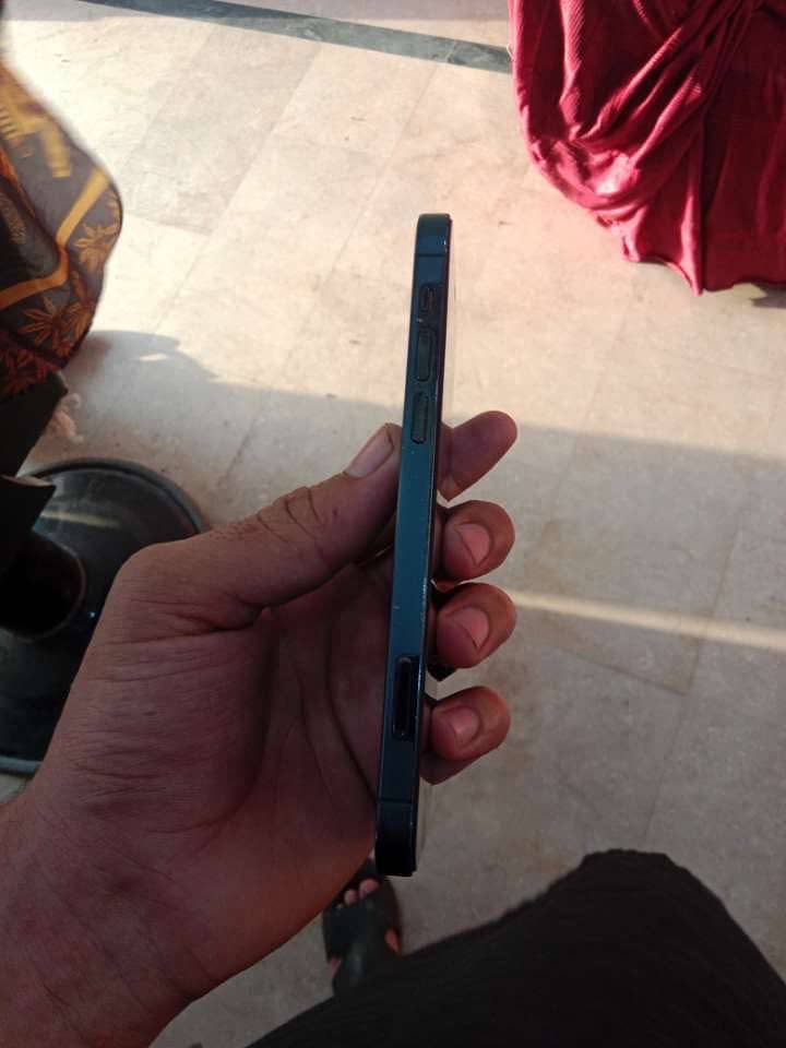 Apple iPhone 12 Pro 2