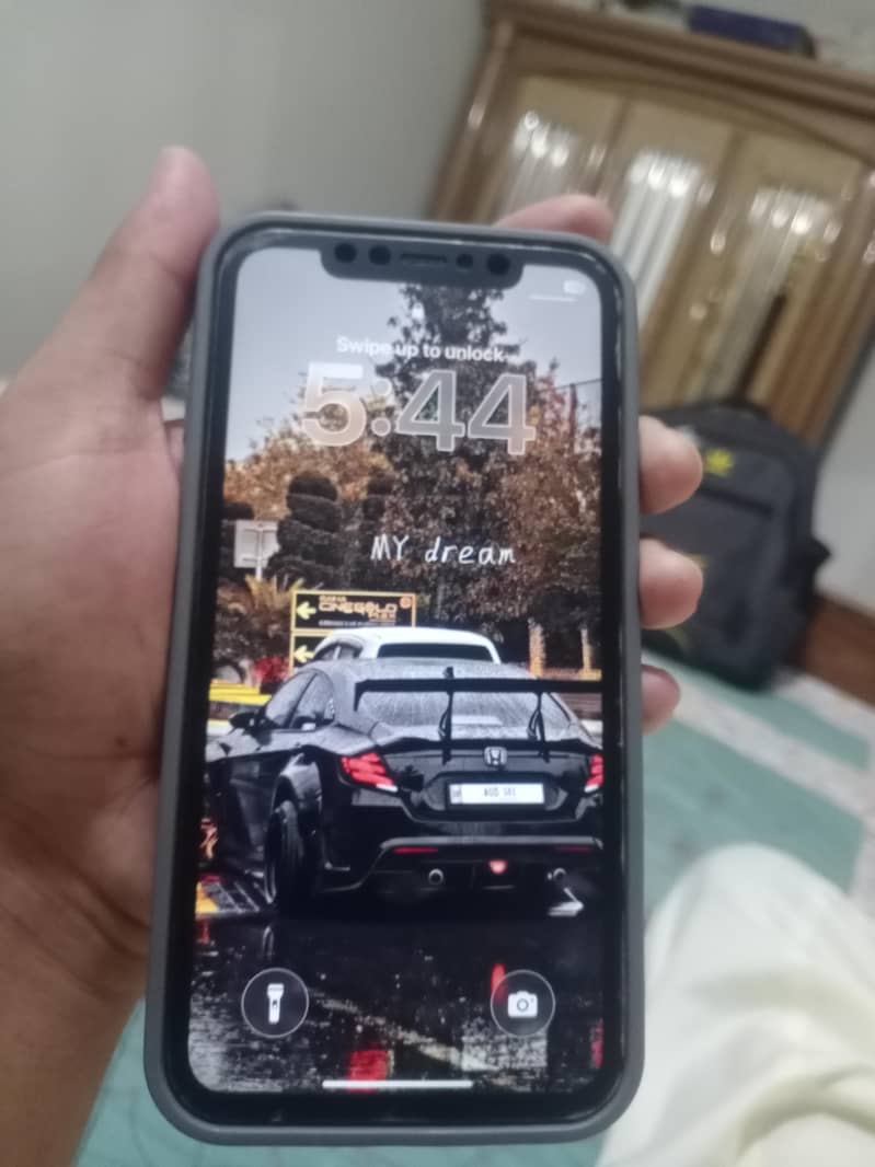 Apple iPhone 11 6