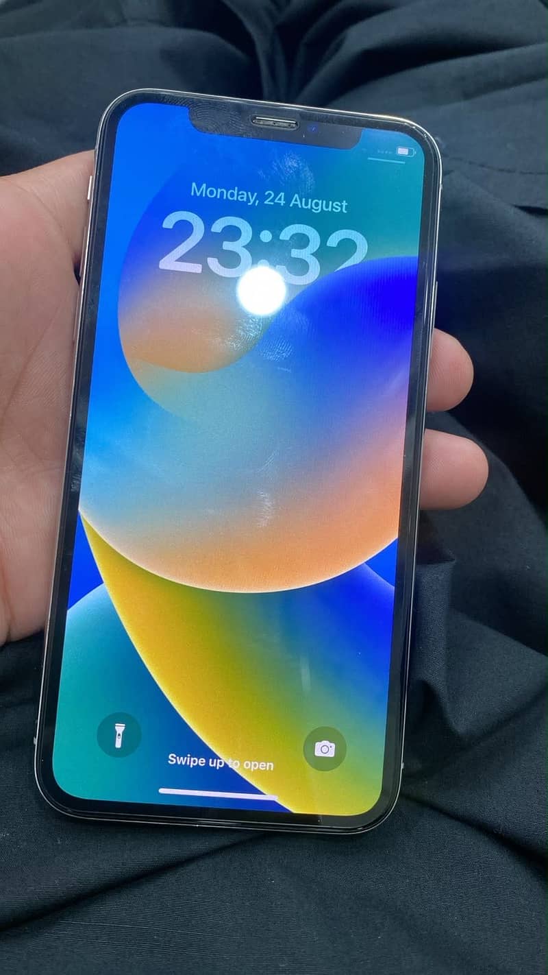 Apple iPhone X 0
