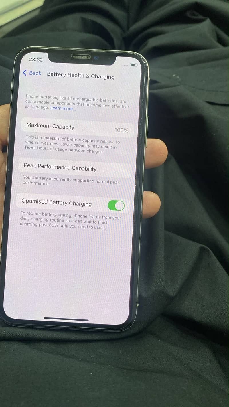 Apple iPhone X 3