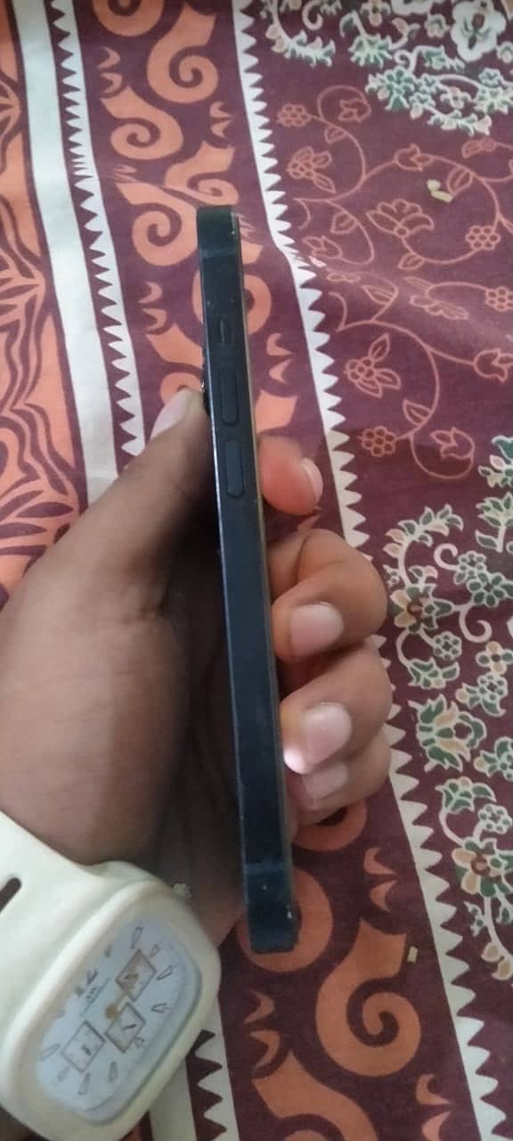 Apple iPhone 14 1