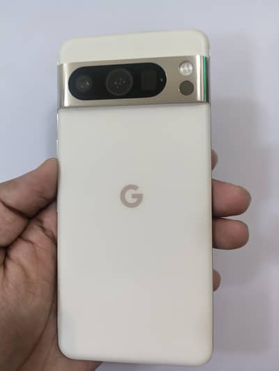 Google Pixel 8 Pro