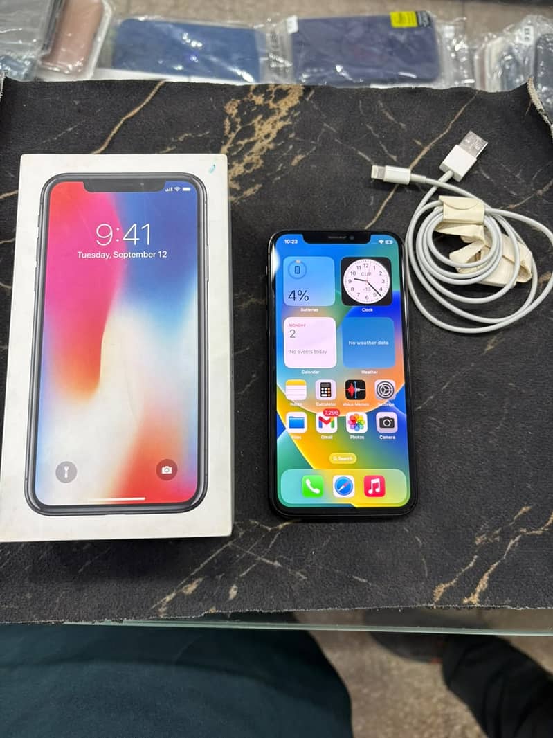 Apple iPhone X 0