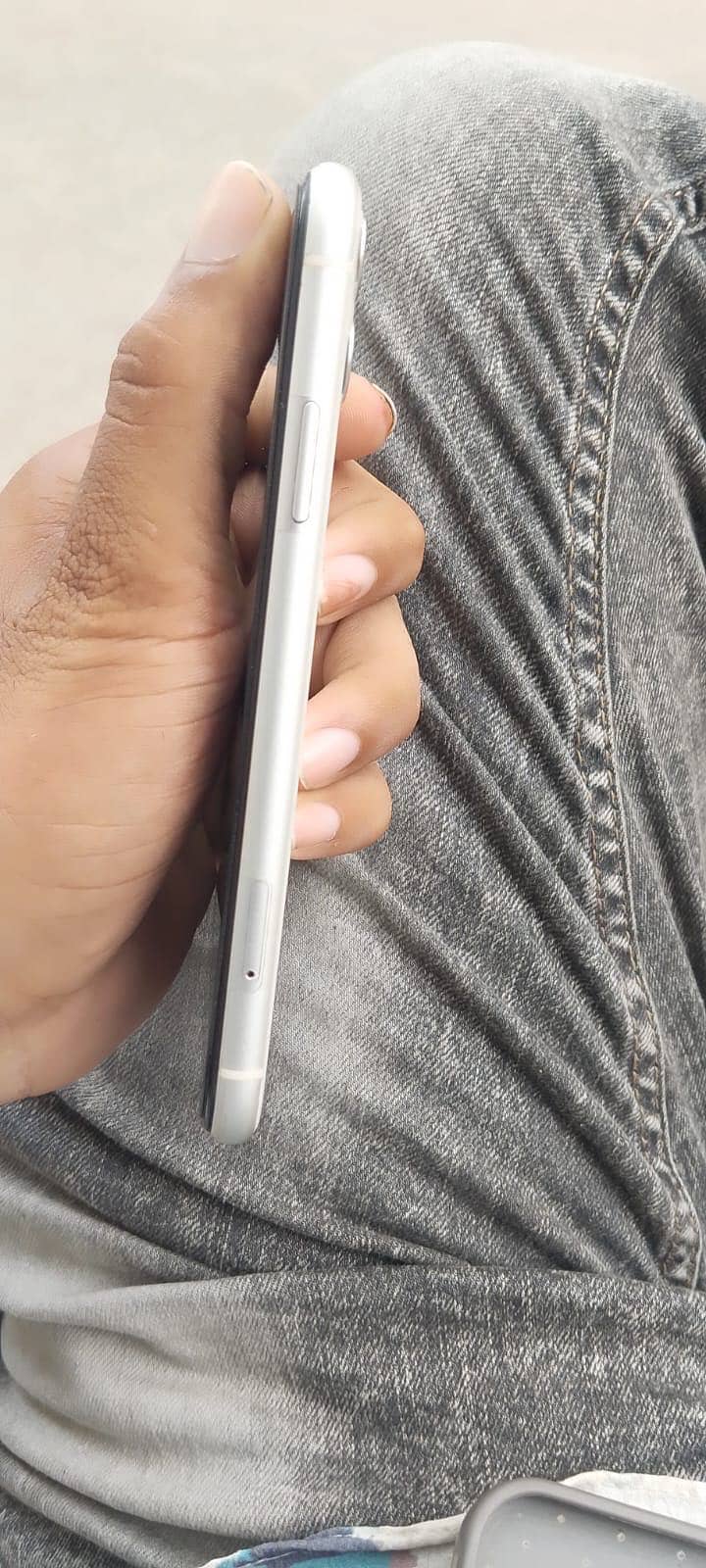 Apple iPhone 11 2