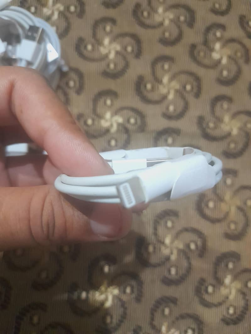 IPHONE data cables 2