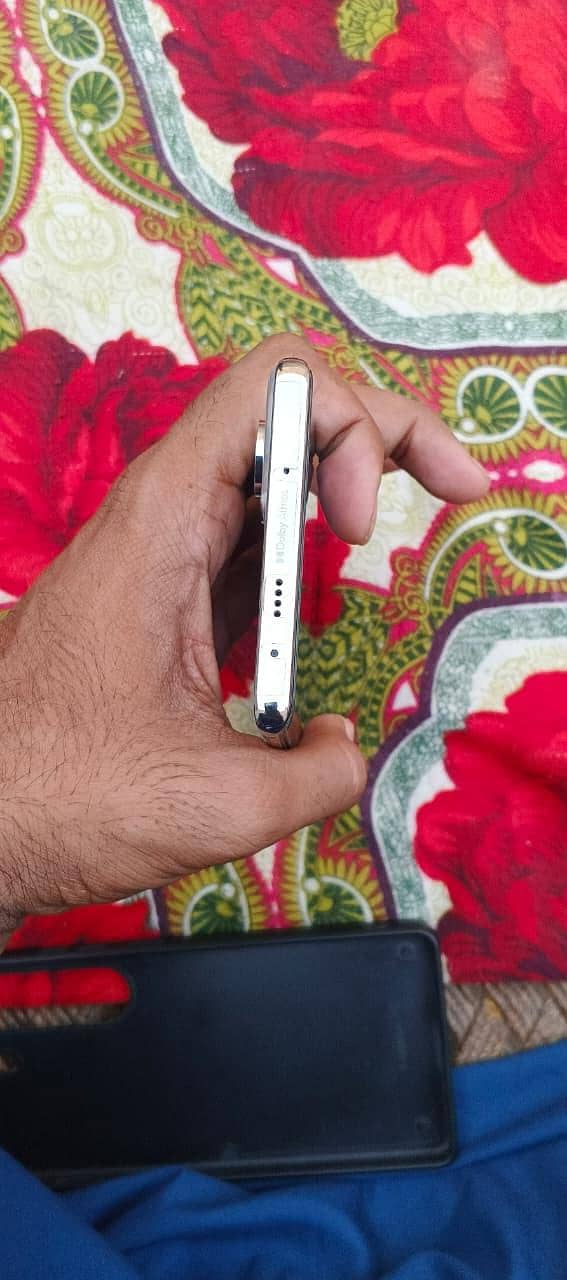Tecno CAMON 40 Pro 6