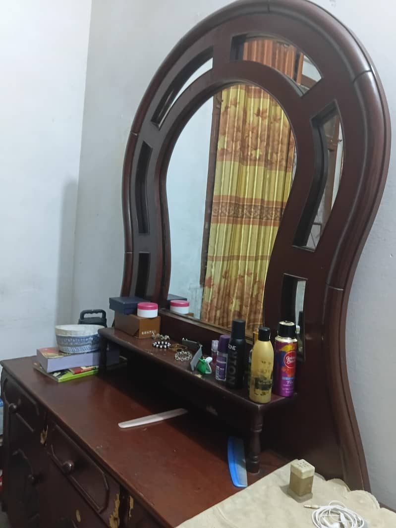 Dressing Table 1