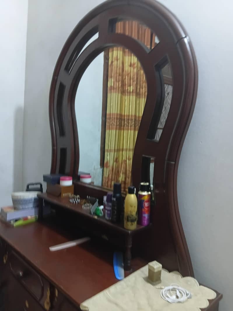 Dressing Table 2